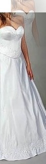 Weißes Brautkleid